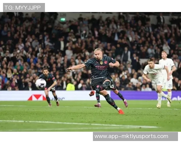 斯科尔斯分析英超争冠形势曼城凭借经验优势领先阿森纳