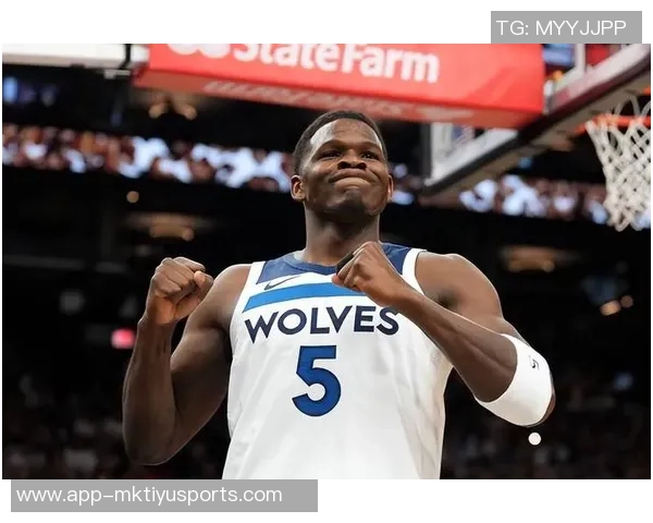 爱德华兹因右腿筋拉伤将缺席两周对球队影响分析